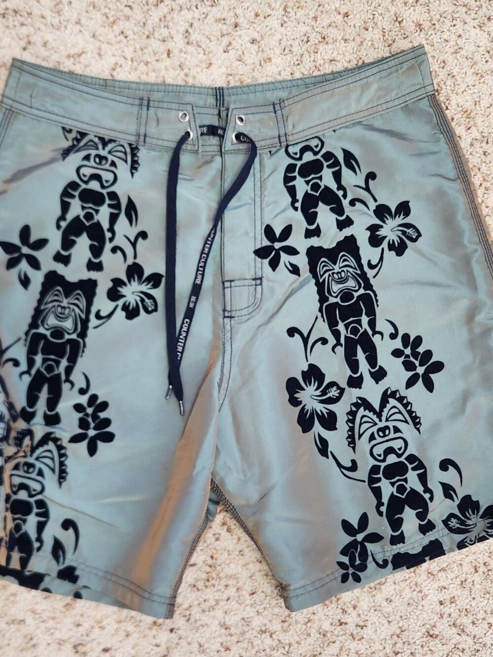 men's swim trunks 34 black velvet Tiki on nylon